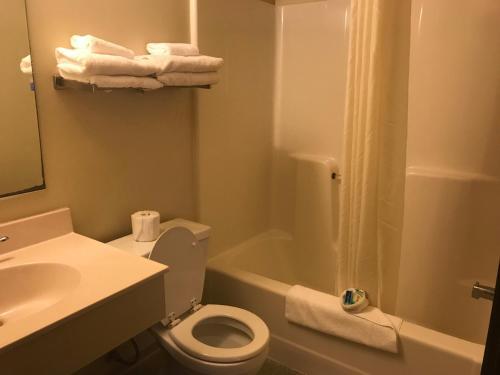 Motel Smart Choice Inn & Suites