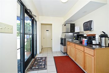 Hotel Americas Best Value Inn - Norristown