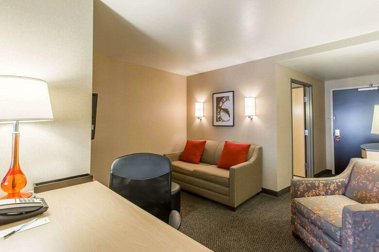 Hotel Cambria Suites Rapid City
