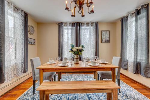 The Cresco Farmhouse-