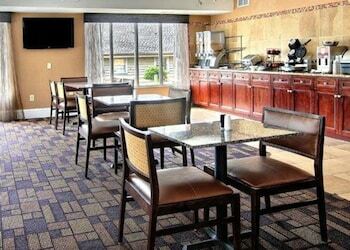 Hotel Quality Inn & Suites