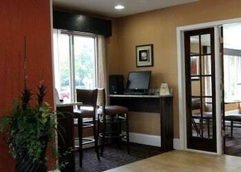 Hotel Quality Inn & Suites