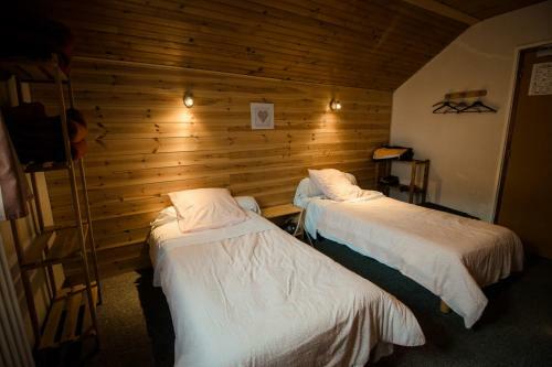 Hostal Gite Les Guibertes