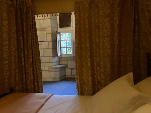 Hostal Ch�teau De R�