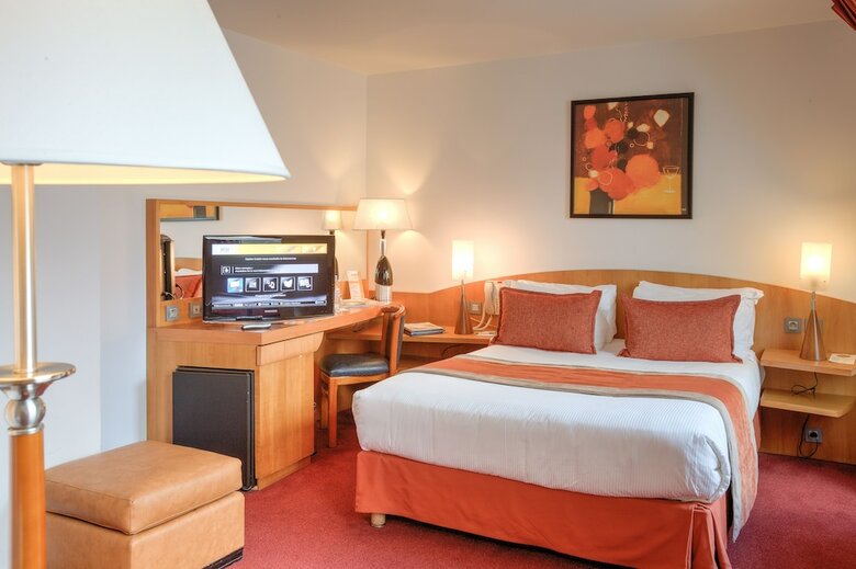 Hotel Opera Cadet