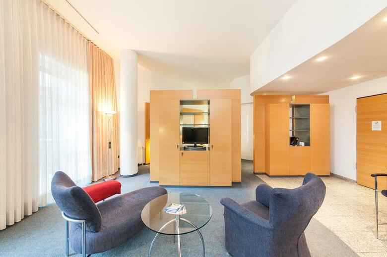 Novum Select Hotel Berlin Ostbahnhof