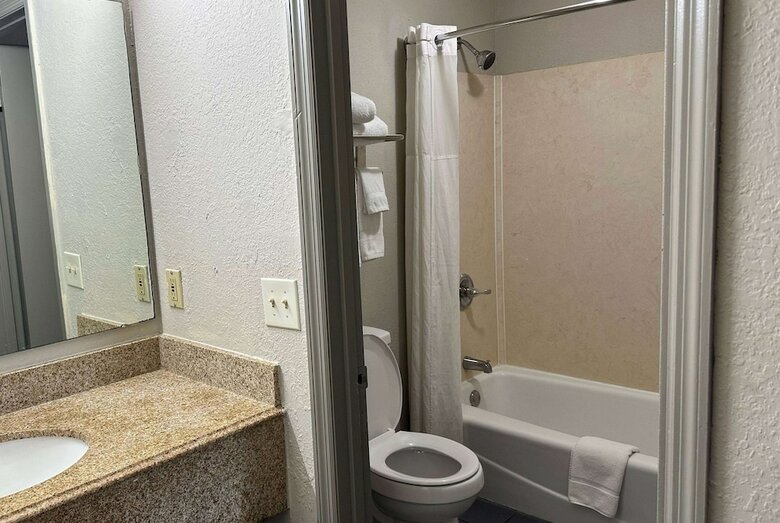 Hotel Days Inn Columbia Ne Fort Jackson