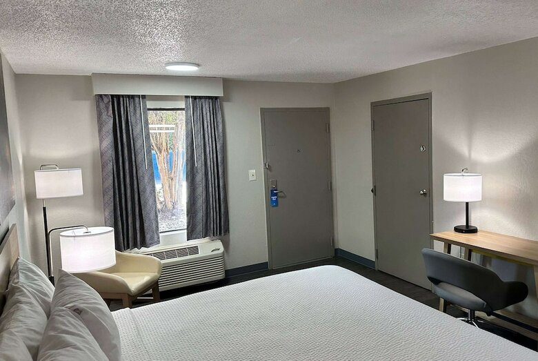 Hotel Days Inn Columbia Ne Fort Jackson