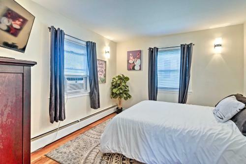 Pet-friendly Cranston Home With Fire Pit And Bbq!