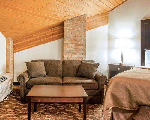 Posada Quality Inn St. Mary's