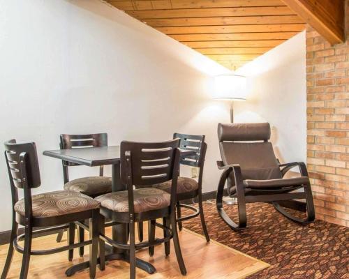 Posada Quality Inn St. Mary's