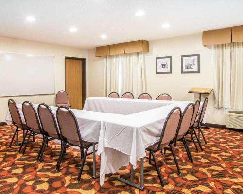 Posada Quality Inn St. Mary's