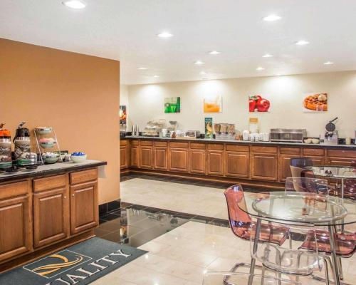 Posada Quality Inn St. Mary's