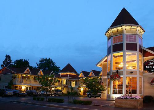 Hotel Silverton Inn & Suites