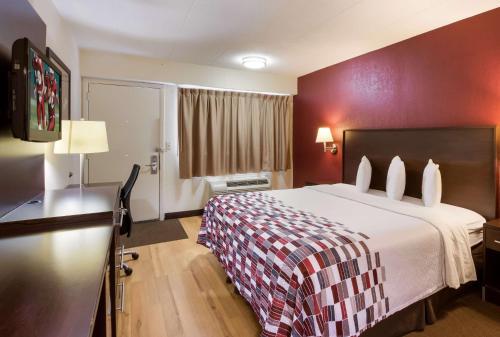 Hotel Red Roof Inn Cincinnati East - Beechmont