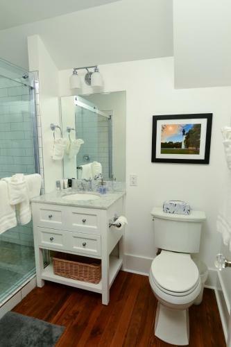 Posada 607 Bay Luxurious Guest Rooms