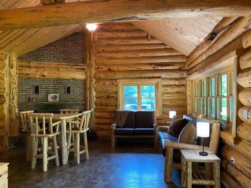 The Cabin At Brookview Ask About Our Fun Bundles