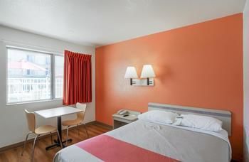 Motel 6 Medford South