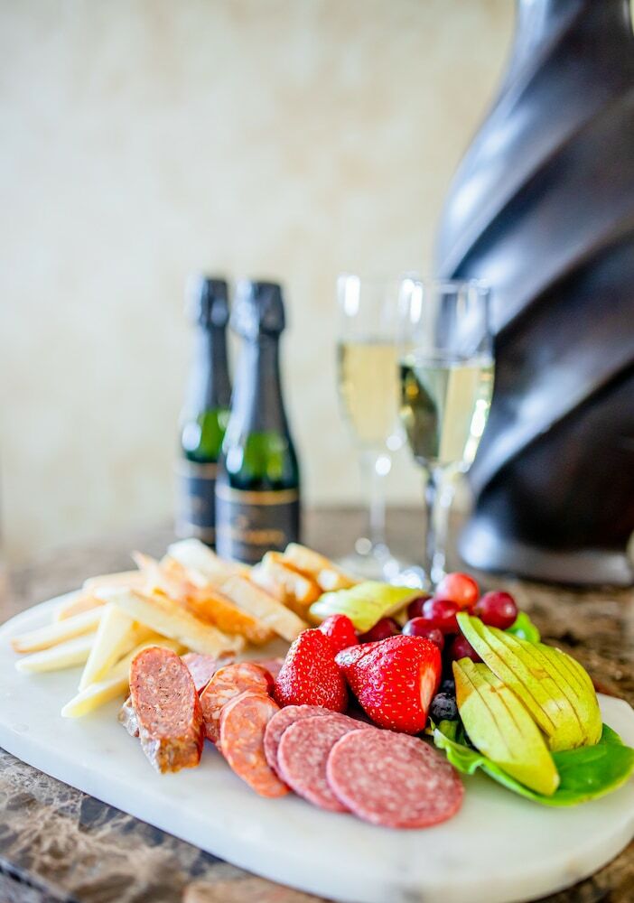 Hotel Rogue Regency Inn & Suites