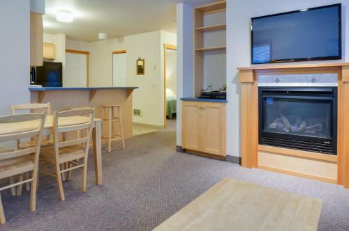 Hotel Sea Breeze Court