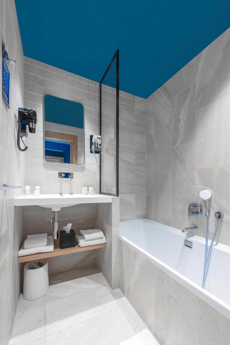 Hotel Kyriad Lyon Ouest Limonest