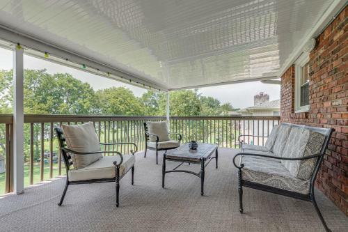 Lakefront Home Firepit & Deck