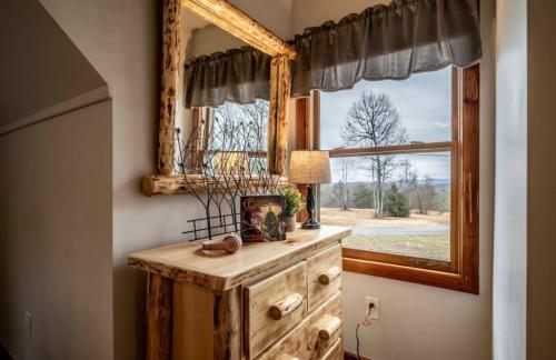 Minnies Mountain Lake House