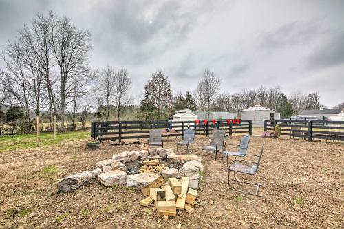 Pet Friendly Milk Barn Cottage On 15 Acres!