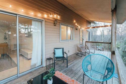 Apartamento Stylish Elegant Getaway King Bed Deck Views