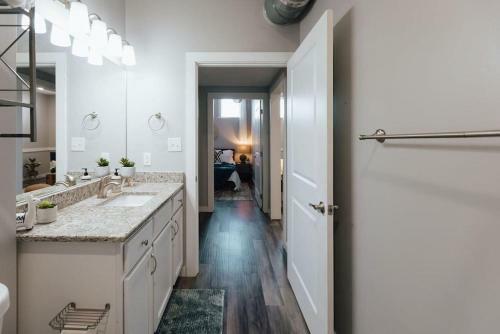 Apartamento New Boho Apt In Downtown Johnson City King Bed