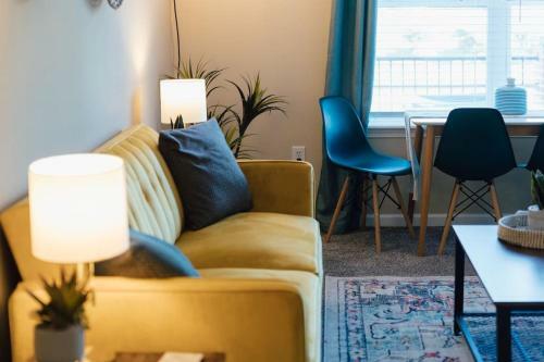 The Bohemian Escape Near Etsu- King Bed!