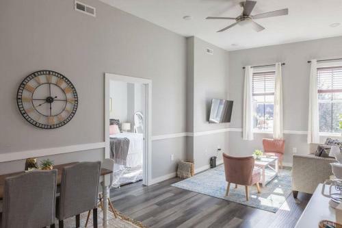 Apartamento Beautiful Lively Loft In Downtown King Bed