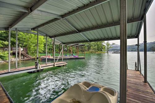 Lakefront Cottage With Private Double Dock