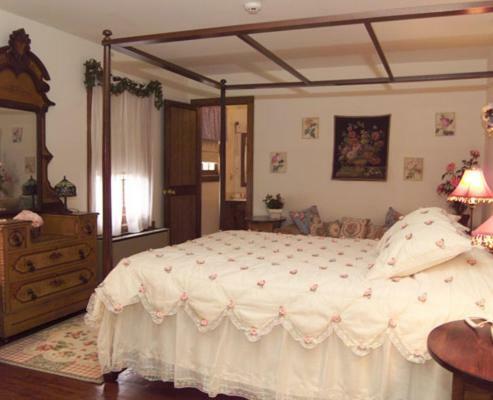 Posada La Perla At Gregory House Country Inn & Restaurant
