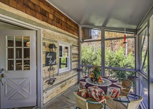 Far Horizons #416 By Aunt Bug's Cabin Rentals