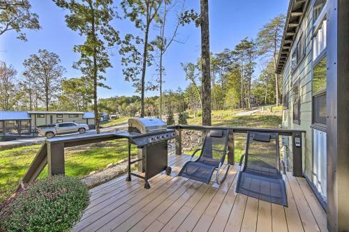 Tranquil Tiny Home With Fire Pit And Lake Access!