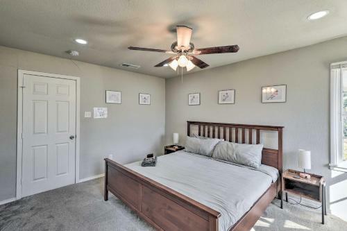 Modern Arlington Getaway Fenced Yard And Pool!