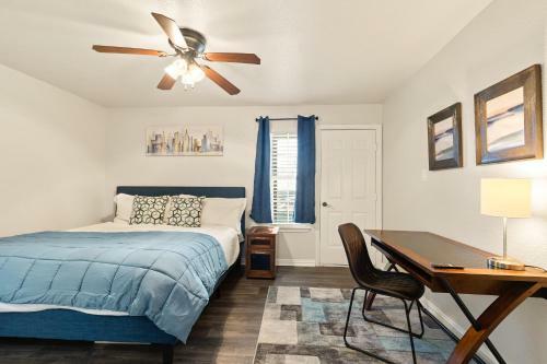 *double Apartment*spacious Units*heart Of Arlington