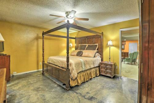 Spacious Home With Deck About 2 Mi To Lake Arlington!