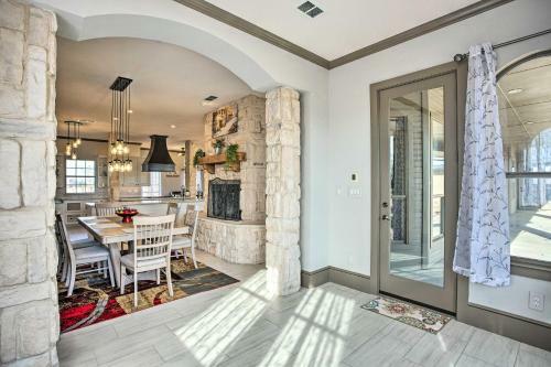 Luxurious Celina Villa On 10 Acres With Pool!