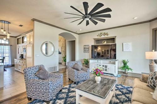 Luxurious Celina Villa On 10 Acres With Pool!