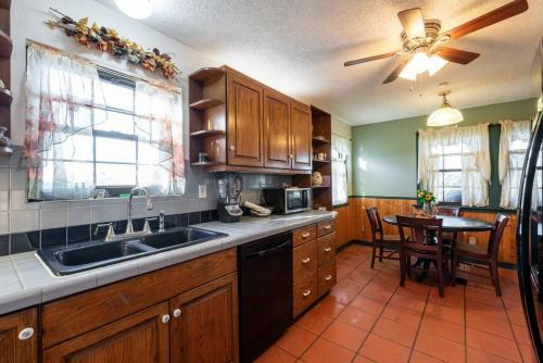 Austin Stone Country Cottage