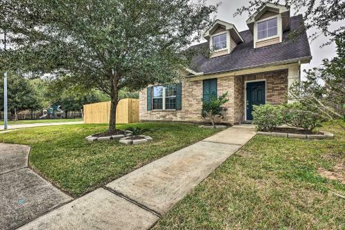 Family-friendly Conroe Home With Patio And Grill!