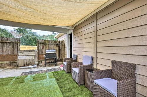 Family-friendly Conroe Home With Patio And Grill!