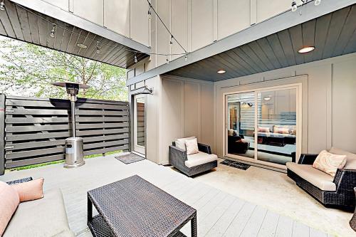 Weho Townhome Apt 8