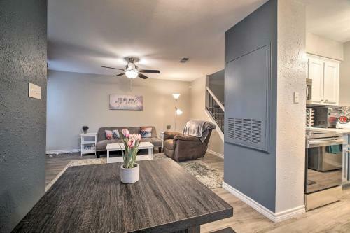 Apartamento Charming Condo With Pool About 2 Mi To Texas A And M!