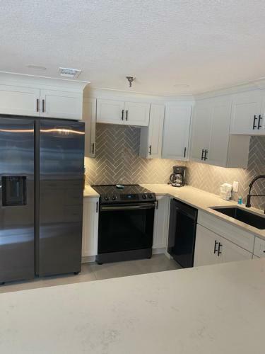 River Place Condos 111 3bd