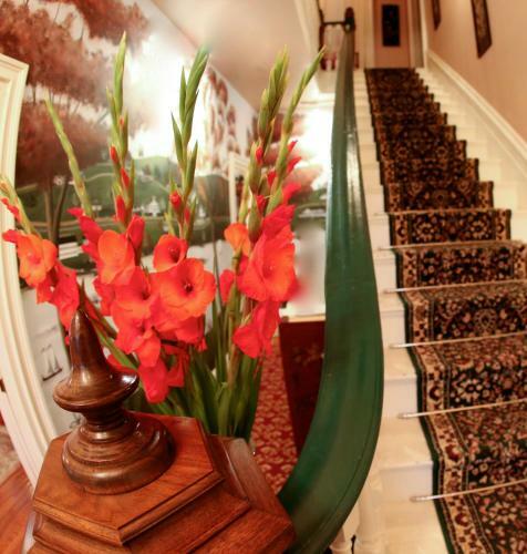 Bed & Breakfast Center Harbor Sutton House B & B