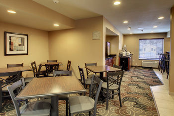 Hotel Cobblestone Inn And Suites - Rugby