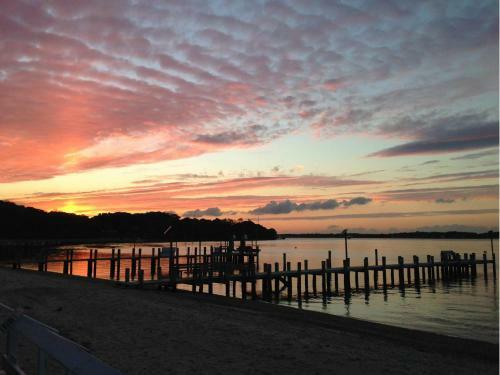 Bed & Breakfast Seven - Shelter Island Guest House